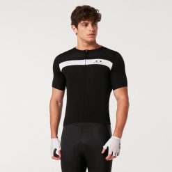 camiseta clásica icono 8882X2277 Oakley ropa apagón