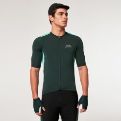 camiseta de mezcla de resistencia 8882X2260 Oakley ropa cazador verde