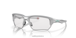 flak beta (ajuste de puente bajo) 8882X923 Oakley gafas Lentes fotocromáticas de iridio de transparente a negro, montura plateada